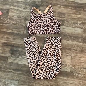 NWOT Fabletics workout set